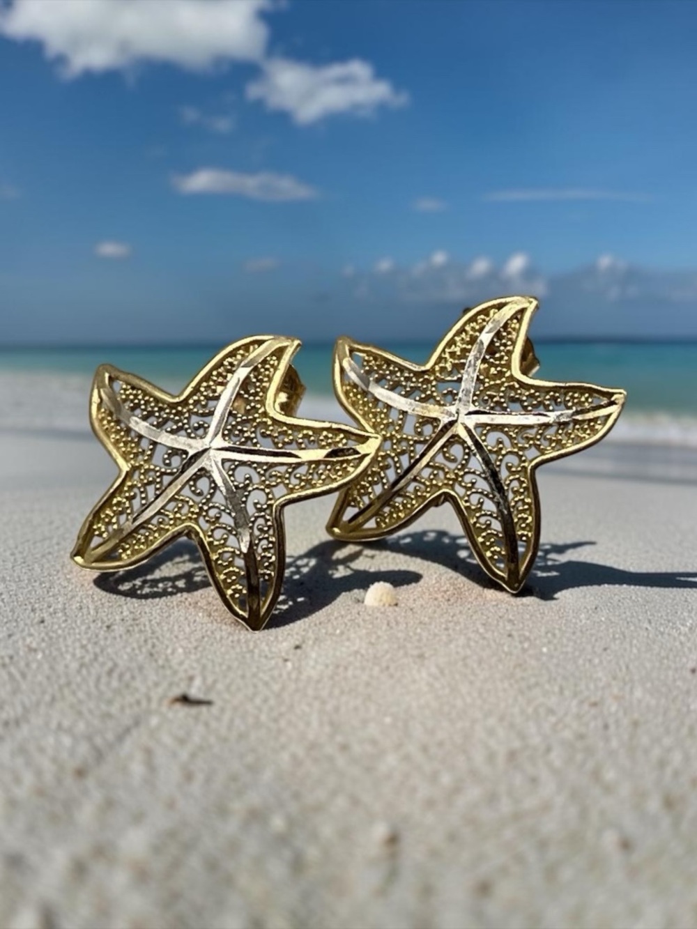 14K Two Tone Gold Starfish Filigree Stud Earrings 1.38g